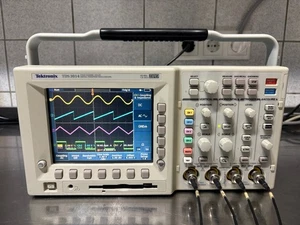 Tektronix TDS3014 100MHz FFT Oszilloskop 6 Monate Garantie mit Mangel ! - Bild 1 von 18
