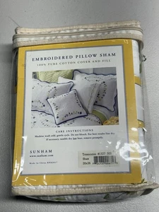 Ein neues besticktes Kissen Sham Floral 20x26 Trousseau #1327 - Bild 1 von 7