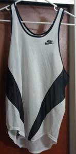 NIKE HOMBRE SINGLETA GRANDE BLANCO/NEGRO COLOR 110297-010 100% POLI LÍNEA EQUIPO NUEVO CON ETIQUETAS DE COLECCIÓN - Imagen 1 de 5