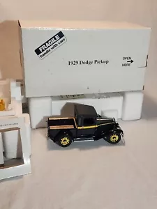 NEW Danbury Mint 1929 Dodge Pickup Truck 1:24 Diecast Model Blue / Yellow - Picture 1 of 7