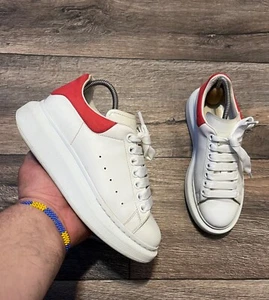 Alexander McQueen Sneakers donna oversize in pelle bianca Made in Italy US6 - Foto 1 di 12