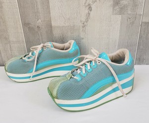 90s platform sneakers