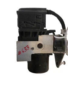 1996 -1999 MERCEDES C-CLASS C230 Anti-Lock Brake Pump Control Module A0034313312 - Picture 1 of 14