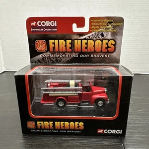 CORGI Fire Heroes Philadelphia Fire Dept. Engine 1953 Mack B Open Pumper New - Picture 1 of 3