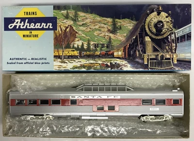 HO Athearn 1821 Streamlined Vista Dome Coach Santa Fe Car 3415 in Original Box - Image 1 of 4