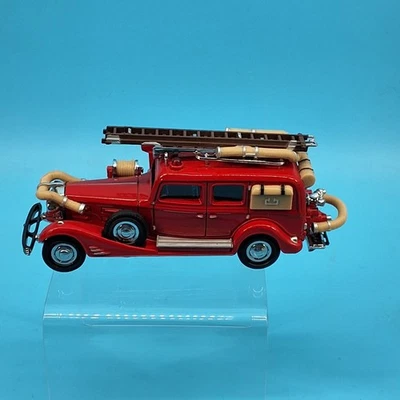 Vintage Matchbox Models Of Yesteryear  1933 Cadillac Fire Wagon & Box 1993 - Image 1 of 4