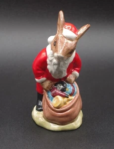 ROYAL DOULTON BUNNYKINS HAPPY CHRISTMAS SANTA BUNNY DB 17 - Picture 1 of 5