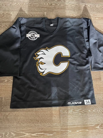 VTG Calgary Flames JOFA #77 Team-Issued NHL Practice Hockey Jersey 56 Used BLACK Cover