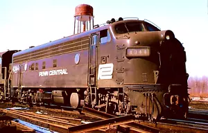 DUPLICATE SLIDE PENN CENTRAL FP-7 #4344 (ex-PRR 9844A) BUFALO, NY 5 MARZO 1975 - Foto 1 di 1