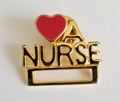 Prendedor de etiqueta tono dorado Prestige Medical BADGE TAC Heart Love a Nurse 1 " Foto 1 de 3