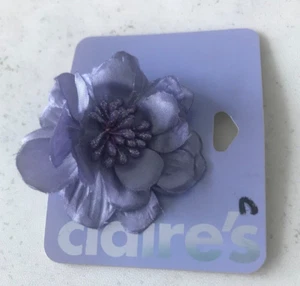 Beautiful Lilac purple flower hair clip from Claire’s - Picture 1 of 2