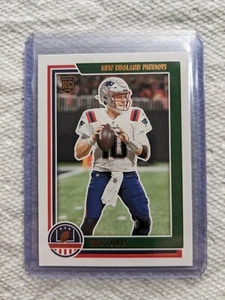 🏆 2021 Panini Chronicles Stars & Stripes MAC JONES RC #14 NEW ENGLAND PATRIOTS - Picture 1 of 2