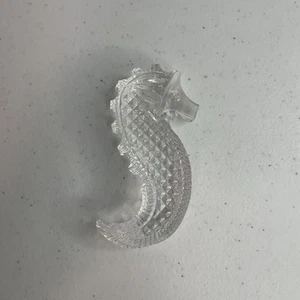 WATERFORD 2004 SOCIETY CRYSTAL SEAHORSE HAND-COOLER PAPERWEIGHT 3 3/4 Inches - Picture 1 of 11