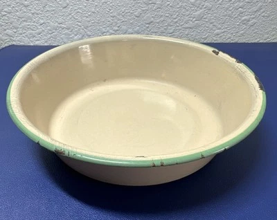Vintage Tan/Green Enamelware Basin Bowl Trim Rim Wash Pan 7.5” X 2" - Image 1 of 4