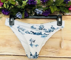 B Swim Women’s White Blue Toile Print Rip Tide Hipster Bikini Bottom Size M NWT - Picture 1 of 9