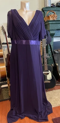 Ever Pretty Brand Long Maxie Dress Size 24 (8XL) Short Sleeves - Image 1 of 4