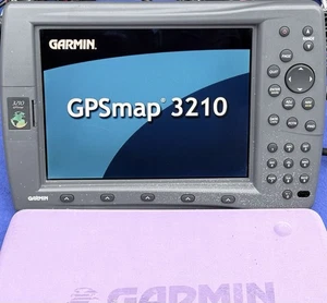 Garmin GPSmap 3210 Chartplotter Multifunction Display & Cover - Tested & Updated - Bild 1 von 15