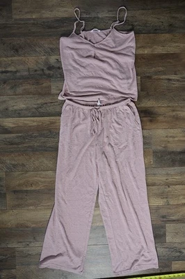 Conjunto superior e inferior de ropa de salón sin mangas tejido rosa M. Danskin para mujer Foto 1 de 4