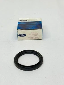 NOS Ford D8RZ-1190-B Retainer – Fits 1978–80 Fiesta Front Wheel Hub – OEM - Picture 1 of 3