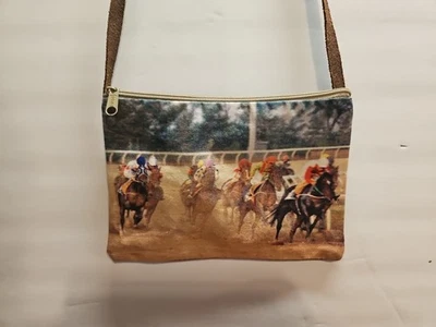 Cartera temática Kentucky Derby Softside carreras de caballos usada Foto 1 de 4