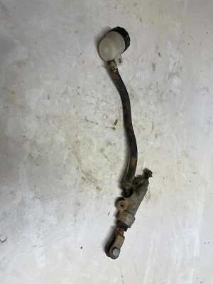 Yamaha YZ250 1997 cilindro maestro de freno trasero Foto 1 de 3