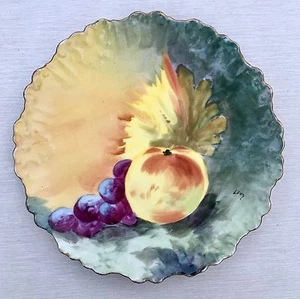AMAZING ANTIQUE LIMOGES LDBS FLAMBEAU ARTIST SIGNED FRUIT PEACH PLATE 9 3/8" - Picture 1 of 4