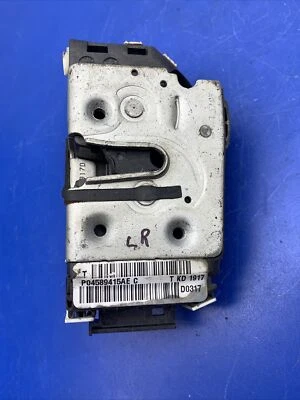 Jeep Patriot 2007-2010 actuador de cierre de puerta de conductor trasero izquierdo OEM Foto 1 de 4