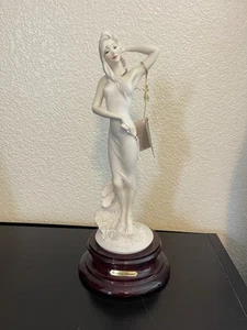 Vintage VTG Giuseppe Armani Lady With Peacock Collectible Statue Figurine - Picture 1 of 6