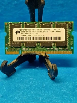 Micron 256MB SO-DIMM MT8VDDT3264HDG-335C3 DDR PC2700S-2533-1-A1 333MHz CL2.5 Foto 1 de 3