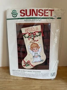 Kit de medias navideñas atardecer de Navidad, MISTLETOE & HOLLY ANGEL, Morehead, 19007, 16" - Imagen 1 de 5