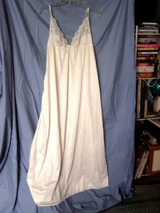 Vtg Flair Long nightgown / slip w/ spaghetti straps w/lace bra top - Medium - Picture 1 of 6