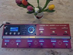 Boss RC-600 Station de boucle au sol : 6 pistes stéréo, 99 mémoires... - Photo 1/15