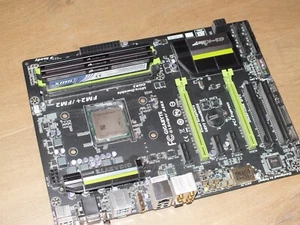 Carte mère TOP Gigabyte G1.Sniper A88X + CPU AMD A10-6800 + DDR3 13 GB - TBE ! - Photo 1/3