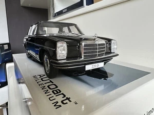 1/18 AUTOart MERCEDES BENZ 220D/8 LIMOUSINE 1967 RARE - Picture 1 of 7