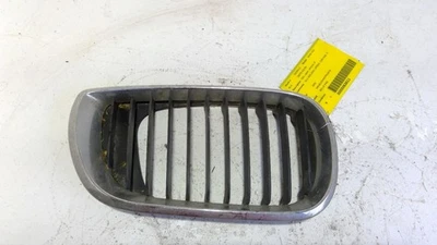 Passenger Grille Sedan Canada Market Upper Chrome Fits 02-05 BMW 320i 232777 - Imagem 1 de 4