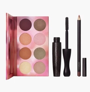 MAC Eye Attire Eye Kit Brand New In Box - Picture 1 of 4