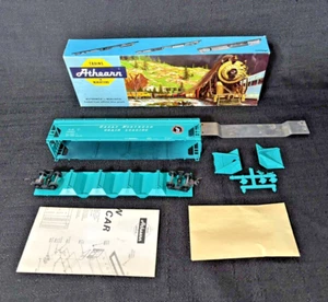 Vintage Athearn 1906 HO Scale Blue Great Northern 55' Center Flow Hopper Kit - Picture 1 of 9