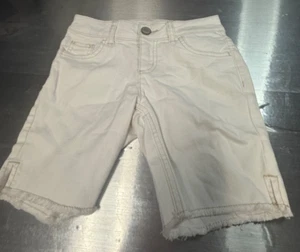 Justice Denim Girlfriend Bermuda Jean Shorts Raw Hem White Sz 8 Stretch NWT - Picture 1 of 12