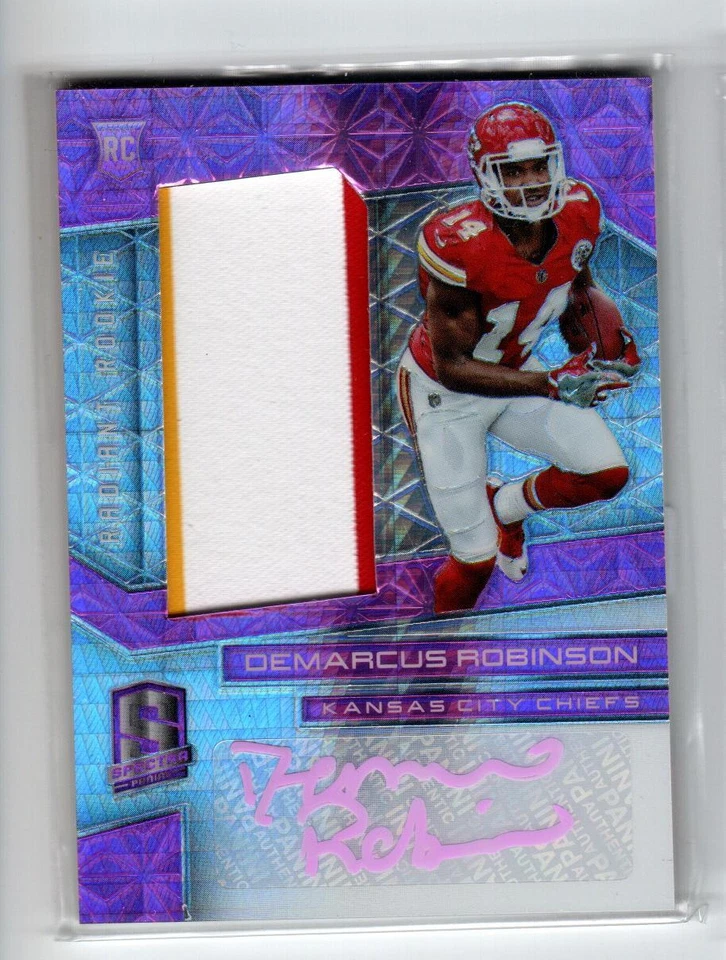 2016 Panini Spectra Patch Signatures Neon Pink #14 Demarcus Robinson /10 - Image 1 of 1
