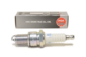 NGK BPR7ES SPARK PLUG BETA EVO REV 3 TECHNO MONTESA 310 NGK TRIALS BIKE - Picture 1 of 3