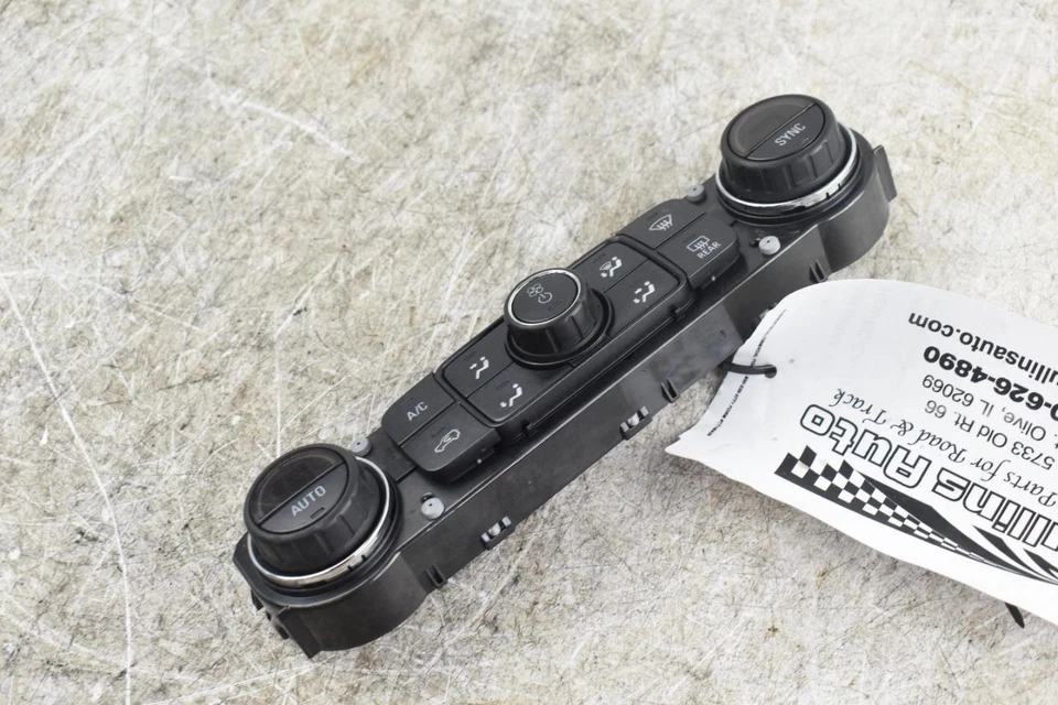 GMC Sierra 1500 2014 unidad de control de clima de aire acondicionado OEM usada 146 k millas identificación 23486616 Foto 1 de 4