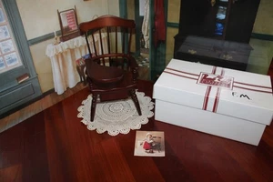 American Girl Doll Felicity's RET P.C. Windsor Writing Chair/Desk, Unused, Mint! - Picture 1 of 10