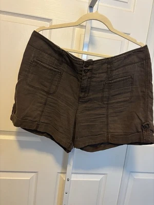 2 Pairs Of  Women’s Sonoma Shorts Size 14 - Image 1 of 4