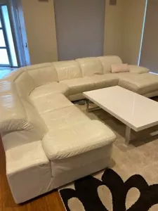 Leather Lounge - Picture 1 of 2