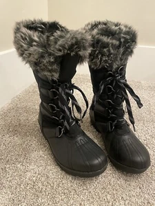 Botas de nieve de invierno negras térmicas para mujer Rugged Outback talla 7 de EE. UU. con piel sintética  - Imagen 1 de 12