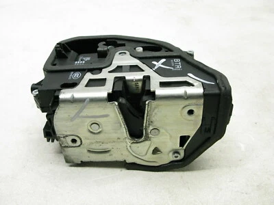 Actuador de cierre de puerta delantero derecho bmw e82 e88 e90 e92 e93 e70 m3 x5 z4 092420 Foto 1 de 4