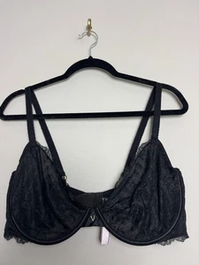 Victoria's Secret Black Lace Bra Size 38DD Underwire Unlined Demi Plunge - Picture 1 of 3