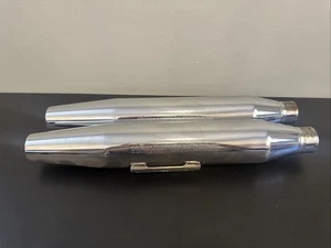 1 Harley Davidson Chrome Exhaust Muffler Set 1994-2003 DYNA 65747-94 used 1 - Bild 1 von 14