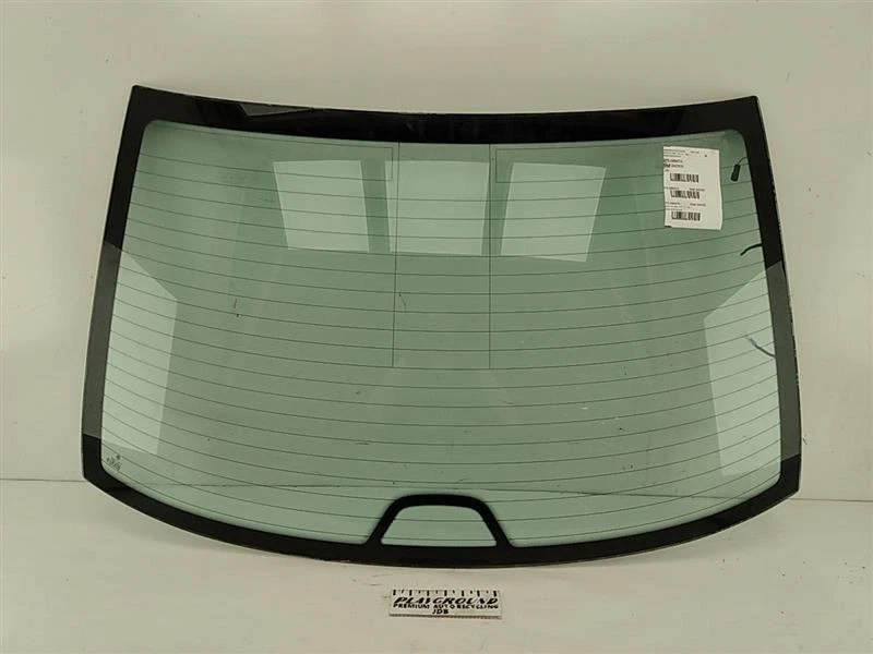BMW 540i E39 Sedan Back Glass Window Without Privacy Tint Fits 1997-2003 — 第 1/4 张图片