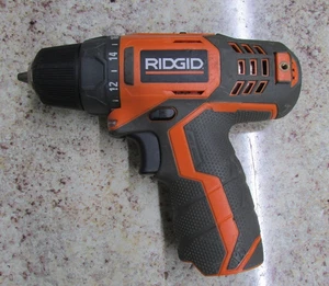 Taladro/destornillador inalámbrico compacto Ridgid R82005 12V 3/8" HERRAMIENTA SOLO A8 - Imagen 1 de 2